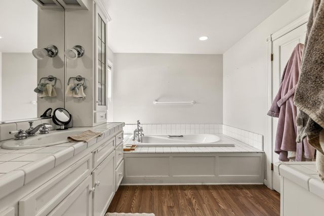 17761 Grizzly Bear Dr, Grass Valley, CA 95949