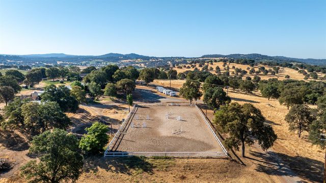 17761 Grizzly Bear Dr, Grass Valley, CA 95949