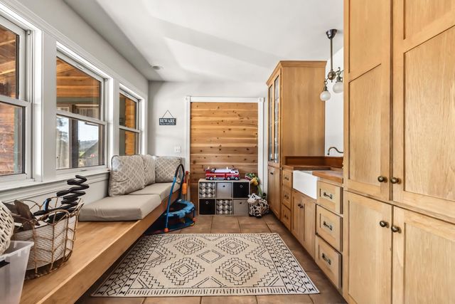 17761 Grizzly Bear Dr, Grass Valley, CA 95949