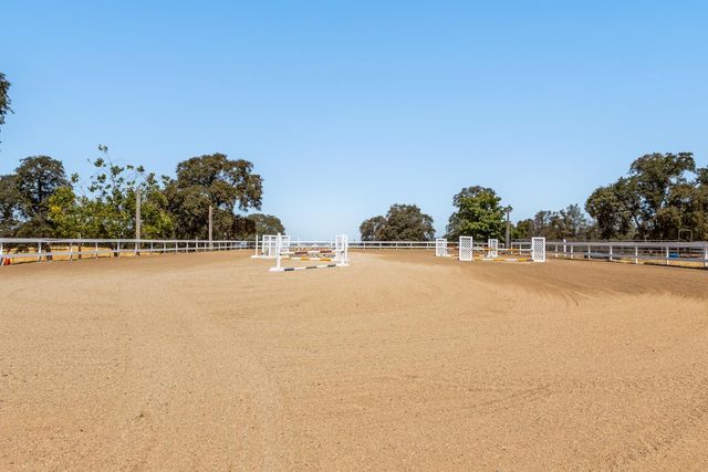 17761 Grizzly Bear Dr, Grass Valley, CA 95949