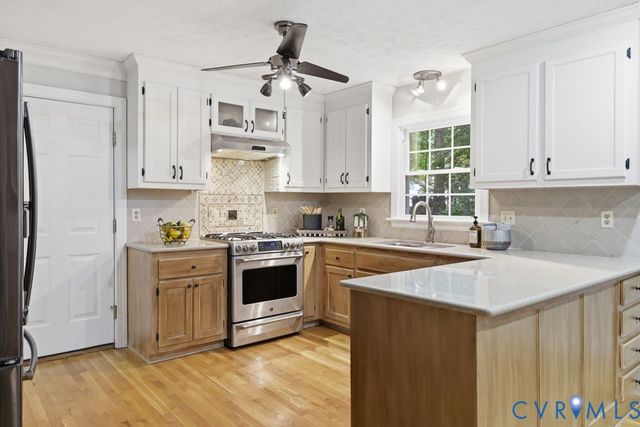 5700 Sandstone Ridge Rd, Midlothian, VA 23112