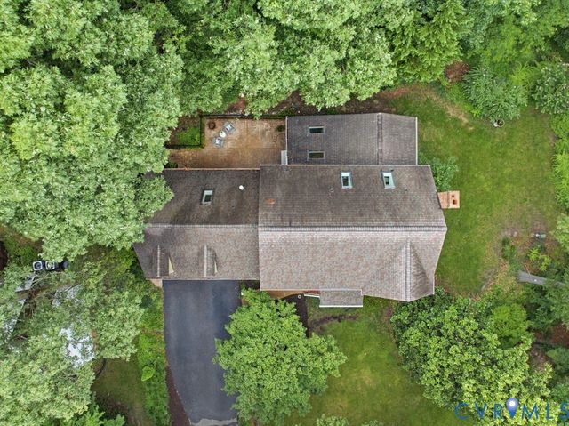 5700 Sandstone Ridge Rd, Midlothian, VA 23112
