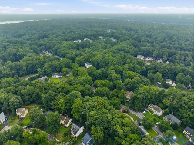 5700 Sandstone Ridge Rd, Midlothian, VA 23112