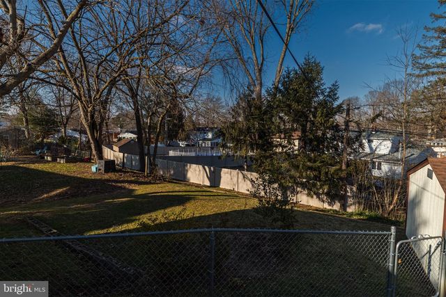 16 PINEDALE RD, Newark, DE 19711