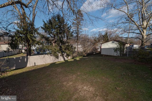 16 PINEDALE RD, Newark, DE 19711