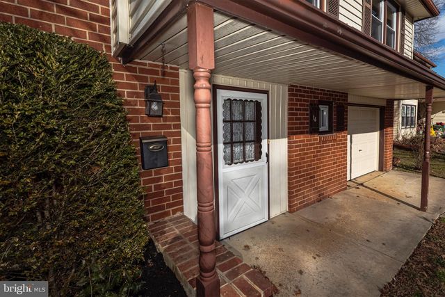 16 PINEDALE RD, Newark, DE 19711