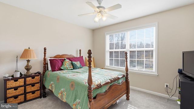 145 HOLLY DR, Stafford, VA 22556