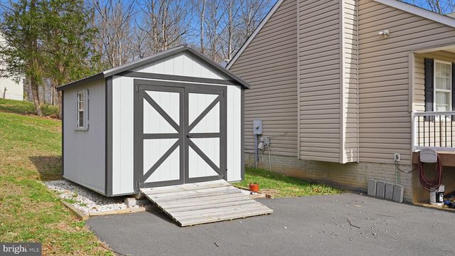 145 HOLLY DR, Stafford, VA 22556