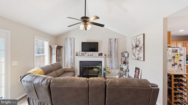 145 HOLLY DR, Stafford, VA 22556