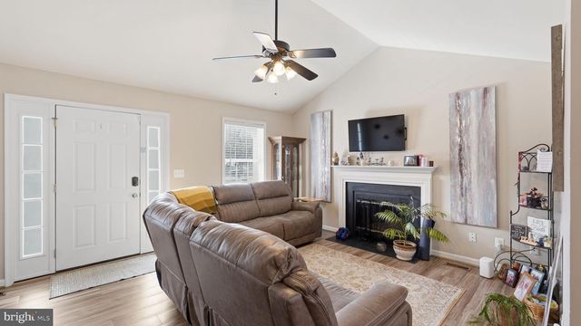 145 HOLLY DR, Stafford, VA 22556