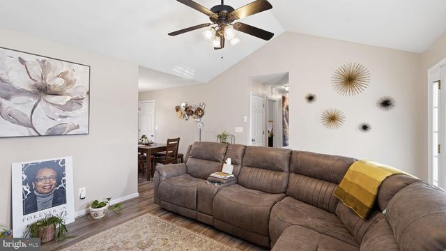 145 HOLLY DR, Stafford, VA 22556