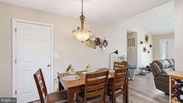 145 HOLLY DR, Stafford, VA 22556