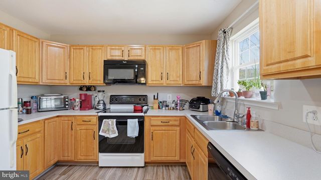 145 HOLLY DR, Stafford, VA 22556