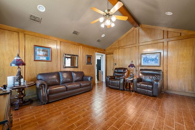 1919 Centerview, Midland, TX 79707