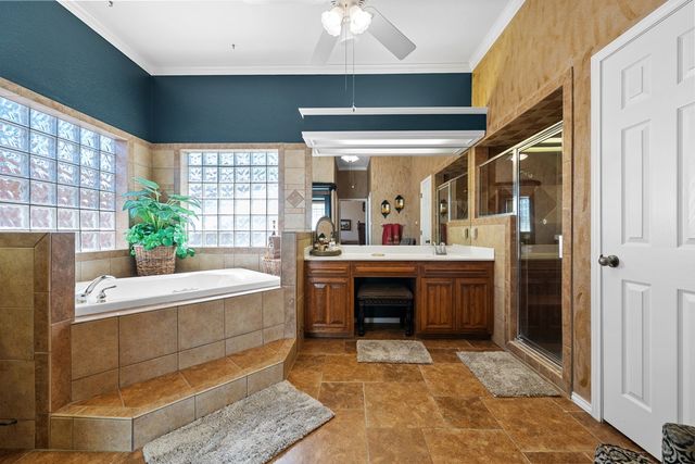 1919 Centerview, Midland, TX 79707