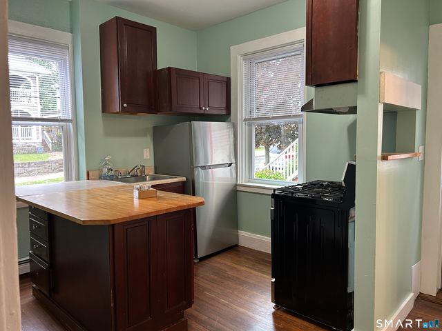 27 Jay Street 1, New London, CT 06320