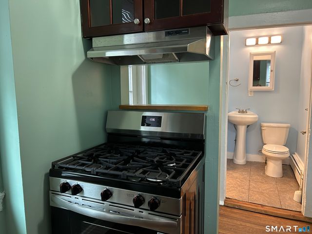 27 Jay Street 1, New London, CT 06320