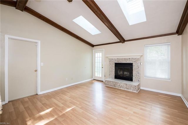 5025 Cliffony DR, Virginia Beach, VA 23464