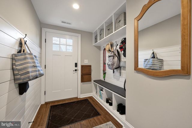 8603 CYRUS PL, Alexandria, VA 22308