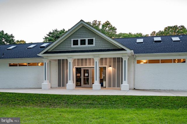 8603 CYRUS PL, Alexandria, VA 22308