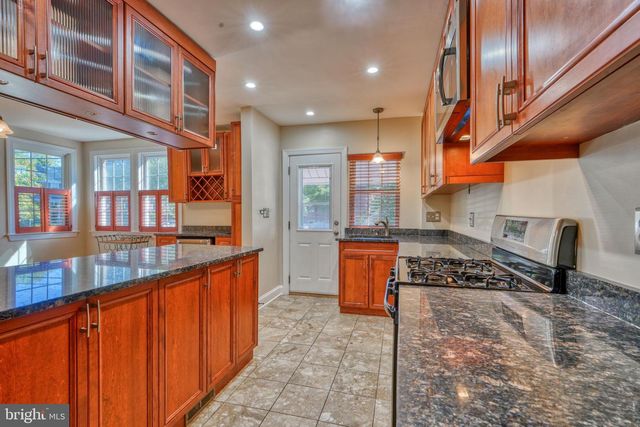 6473 BLENHEIM RD, Baltimore, MD 21212