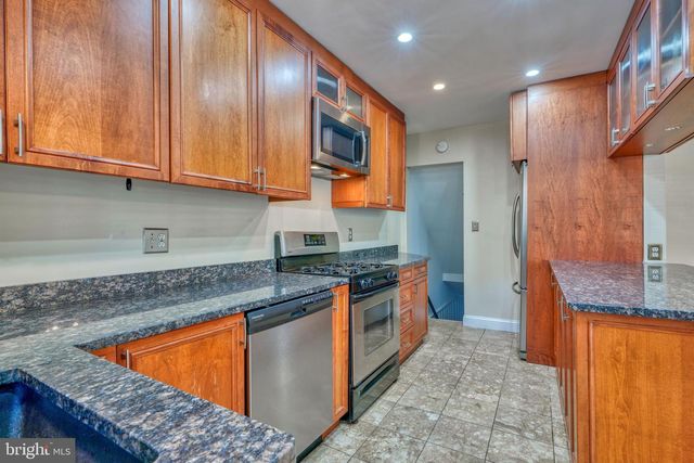 6473 BLENHEIM RD, Baltimore, MD 21212