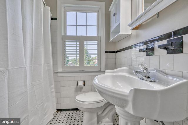 6473 BLENHEIM RD, Baltimore, MD 21212