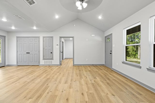 177 County Road 3689, Big Sandy, TX 75755