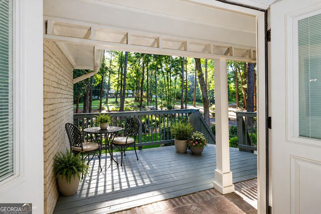 2210 Rosser Place, Smoke Rise, GA 30087