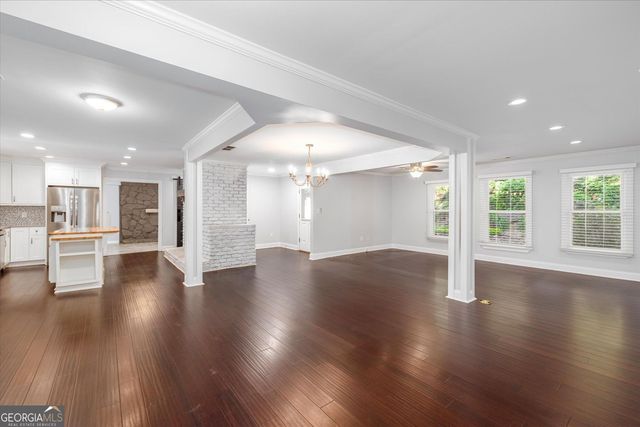 2210 Rosser Place, Smoke Rise, GA 30087