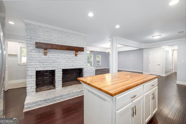 2210 Rosser Place, Smoke Rise, GA 30087
