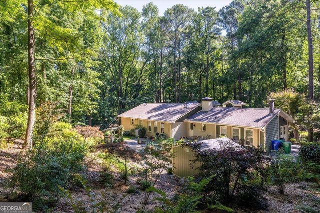 2210 Rosser Place, Smoke Rise, GA 30087