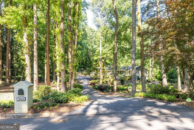 2210 Rosser Place, Smoke Rise, GA 30087