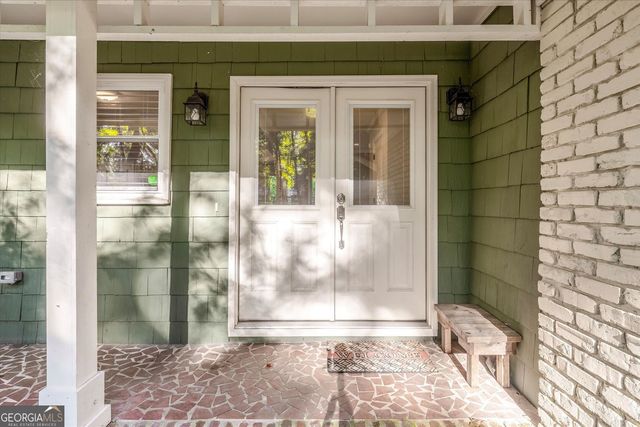 2210 Rosser Place, Smoke Rise, GA 30087
