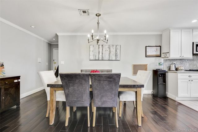 1201 E Broadway H-23, Hewlett, NY 11557