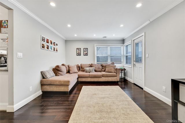 1201 E Broadway H-23, Hewlett, NY 11557