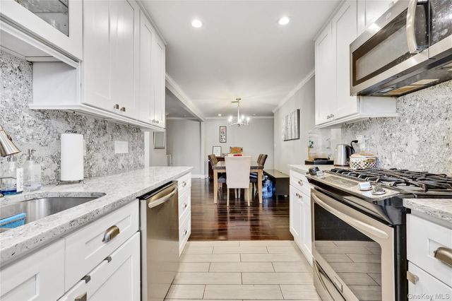 1201 E Broadway H-23, Hewlett, NY 11557