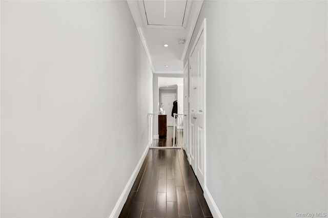 1201 E Broadway H-23, Hewlett, NY 11557