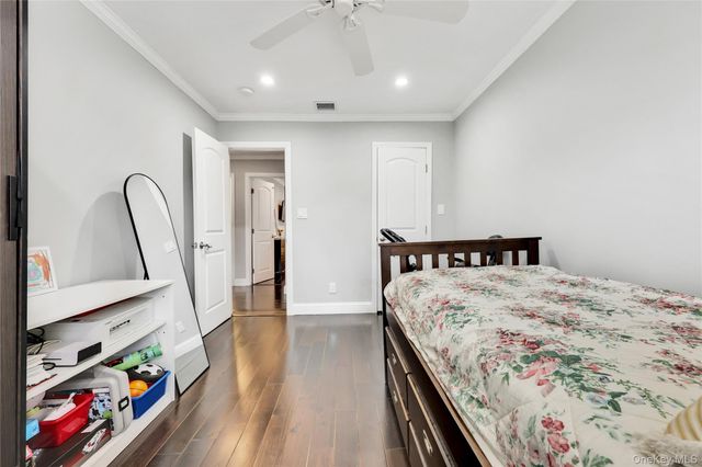 1201 E Broadway H-23, Hewlett, NY 11557