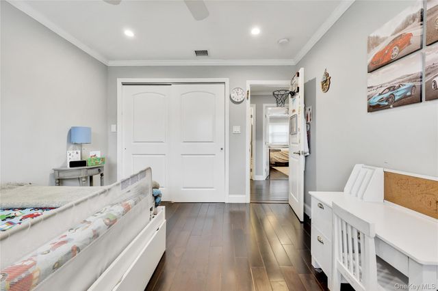 1201 E Broadway H-23, Hewlett, NY 11557