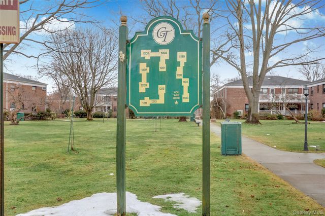 1201 E Broadway H-23, Hewlett, NY 11557