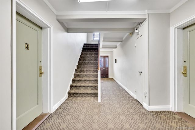 1201 E Broadway H-23, Hewlett, NY 11557