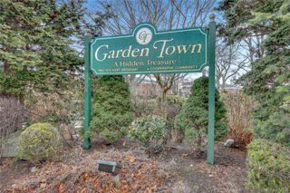 1201 E Broadway H-23, Hewlett, NY 11557