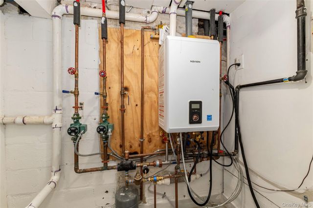 67 Ellison Avenue, Freeport, NY 11520