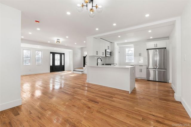 67 Ellison Avenue, Freeport, NY 11520