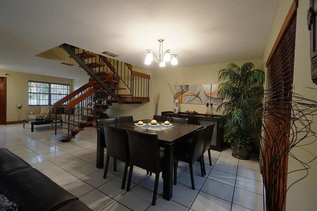 12621 SW 9TH Street, Miami, FL 33184