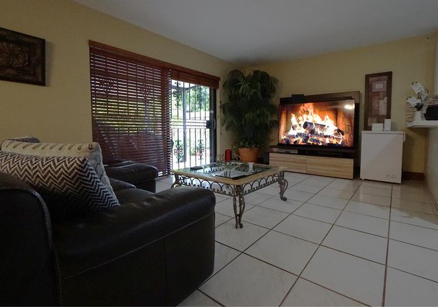 12621 SW 9TH Street, Miami, FL 33184