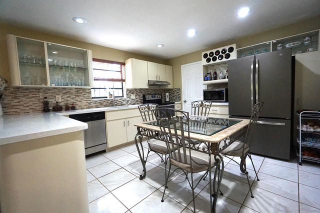 12621 SW 9TH Street, Miami, FL 33184