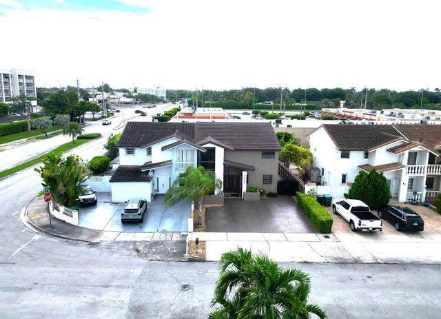 12621 SW 9TH Street, Miami, FL 33184
