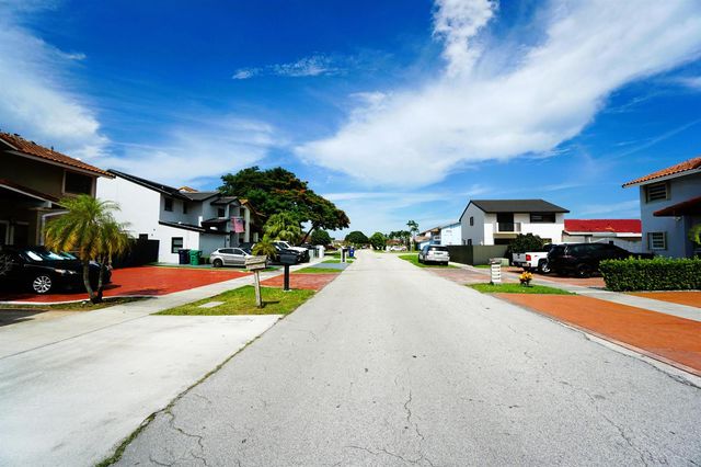 12621 SW 9TH Street, Miami, FL 33184